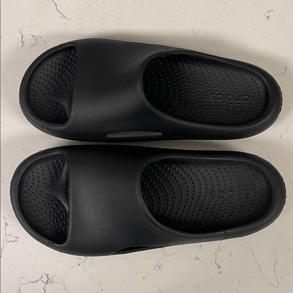 Crocs Mellow Recovery Slide Black Sandals 208392 Unisex Women’s 7 Men’s 5 Slides - Picture 8 of 15